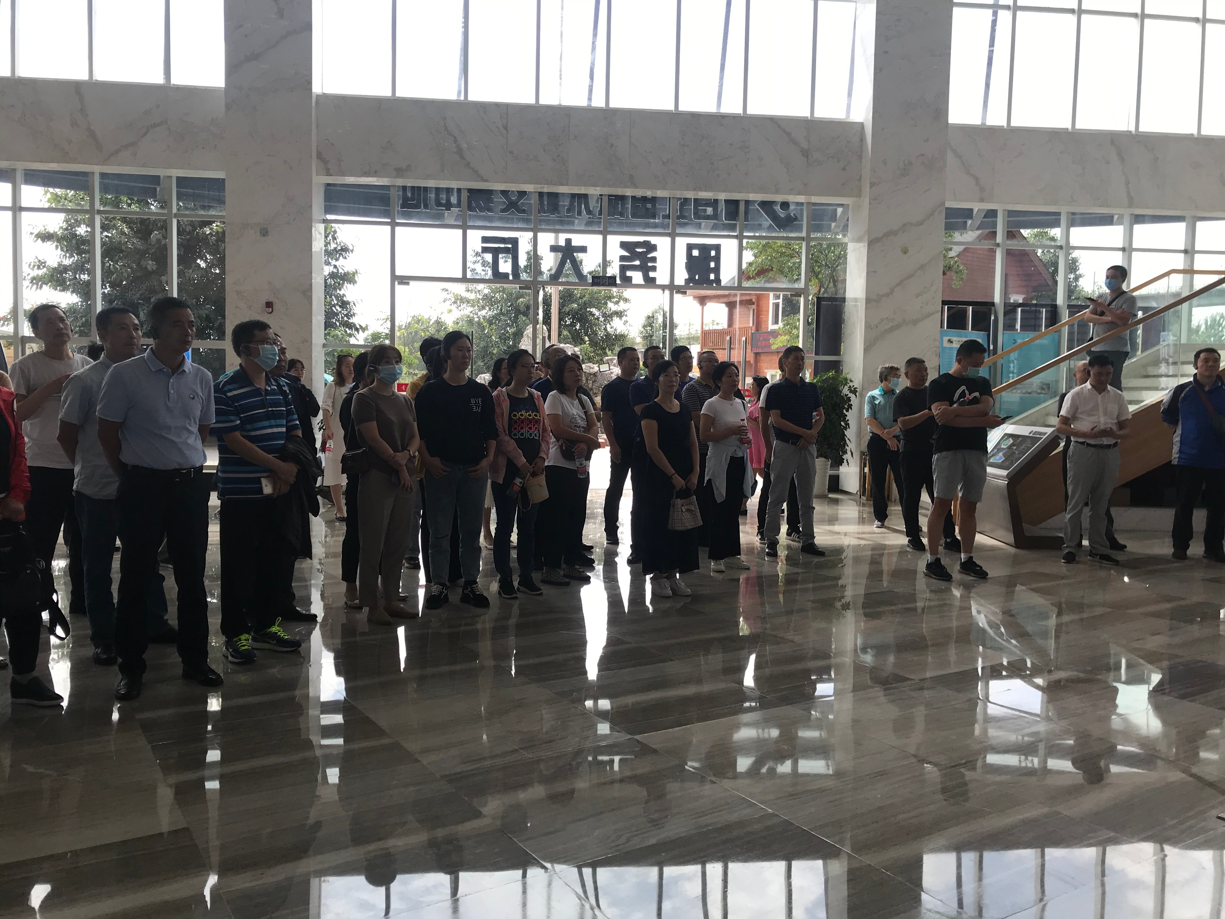 【中心動態(tài)】國家稅務總局瀘州市稅務局科級領導干部能力提升培訓班到我中心參觀交流
