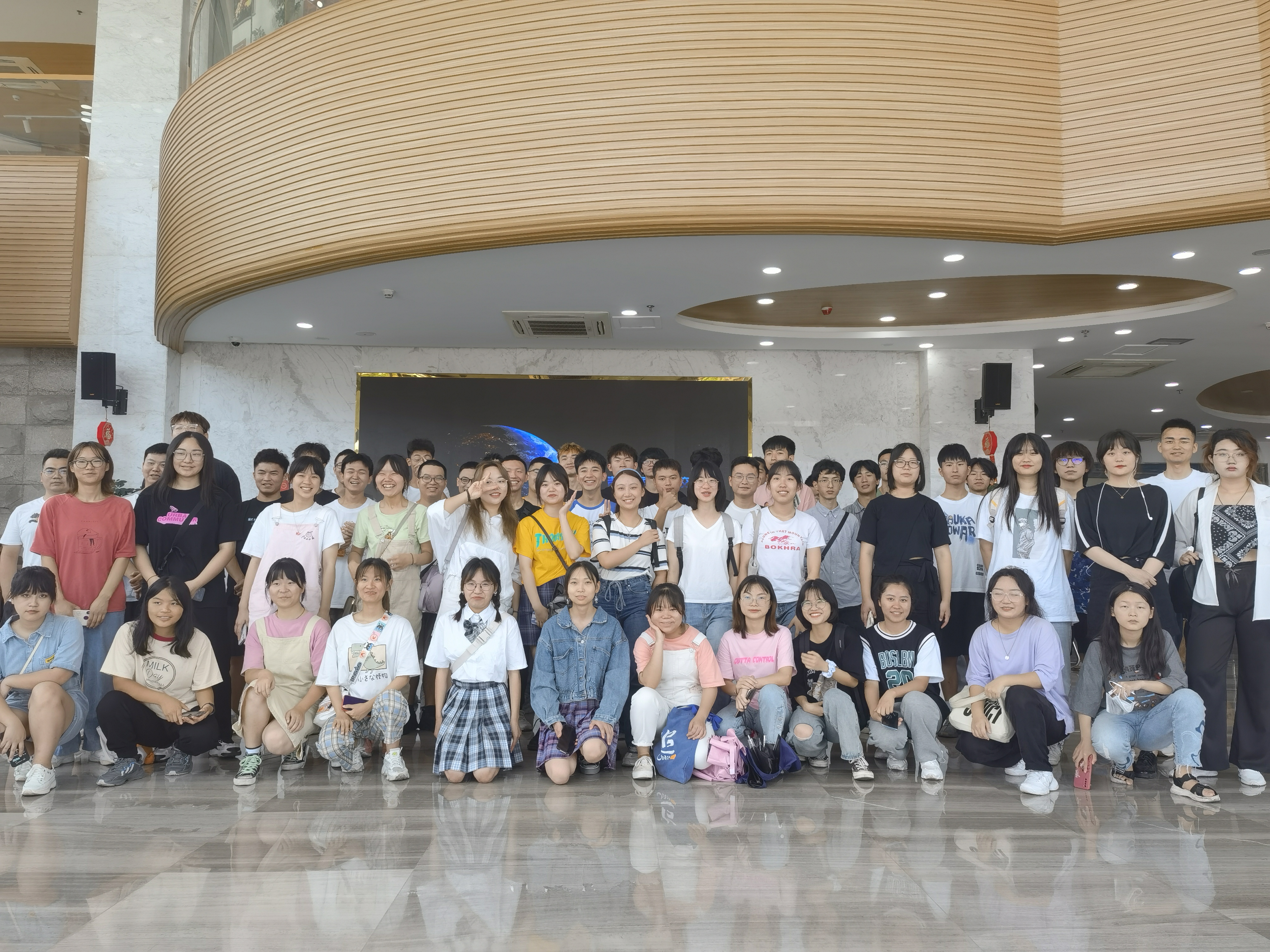 【中心動態(tài)】四川農(nóng)業(yè)大學(xué)木材科學(xué)與工程專業(yè)2020級師生來我中心參觀交流學(xué)習(xí)